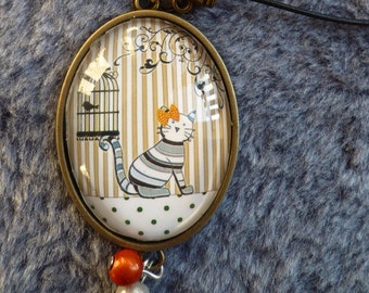 Cat glass cabochon domed magnifying necklace and earrings set