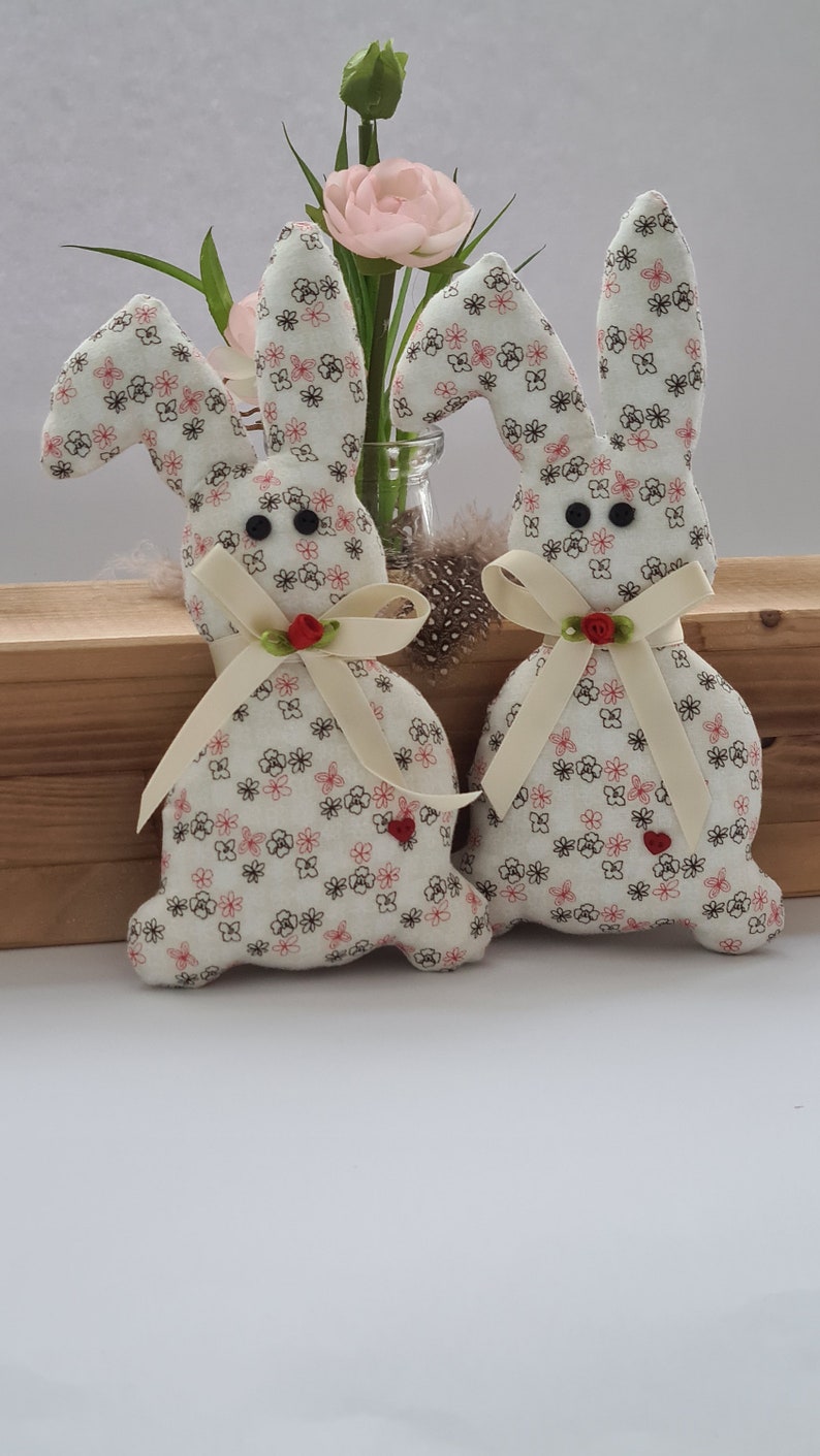 Lapins de Pâques pour les décorations de Pâques. image 3