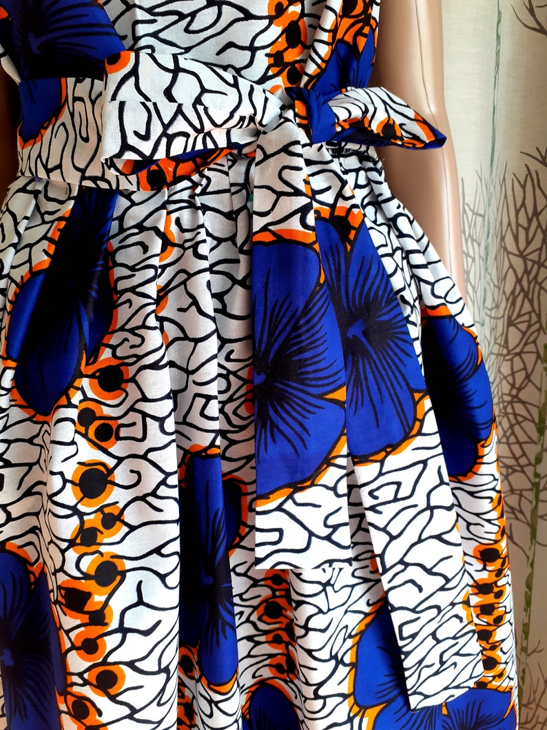 Several lengths, African style dress in wax cotton printed with large flowers, flared for weddings and ceremonies image 4