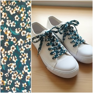 Floral print cotton shoelaces, small flowers