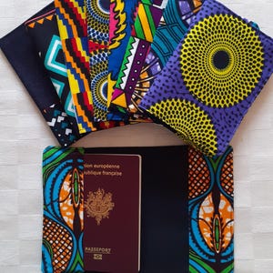 Plusieurs couleurs, étuis passeports, protège passeport en wax pagne batik tissu africain Cadeau gift mode