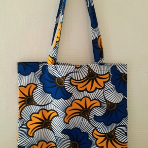 ENVOI RAPIDE Tote bag, just bag, sac de courses, cabas, en wax style africain fleurs de mariage. Cadeau gift mode image 2