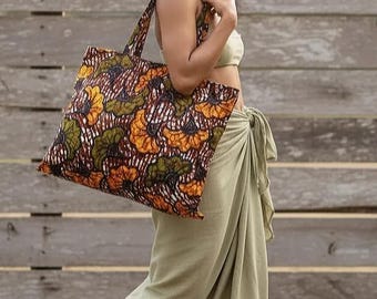 Large lined bag with pocket, tote bag in wax polyester printed with wedding flowers, large shopping bag