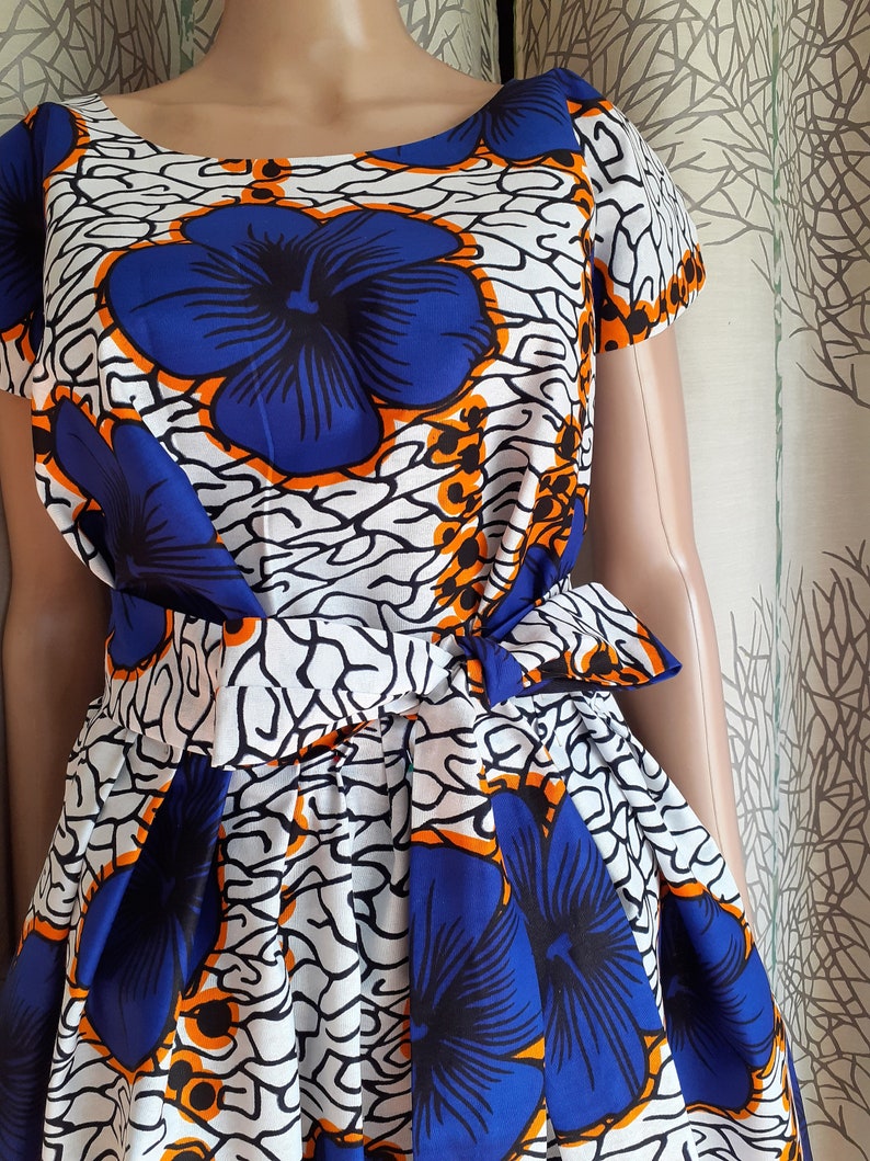 Several lengths, African style dress in wax cotton printed with large flowers, flared for weddings and ceremonies image 6