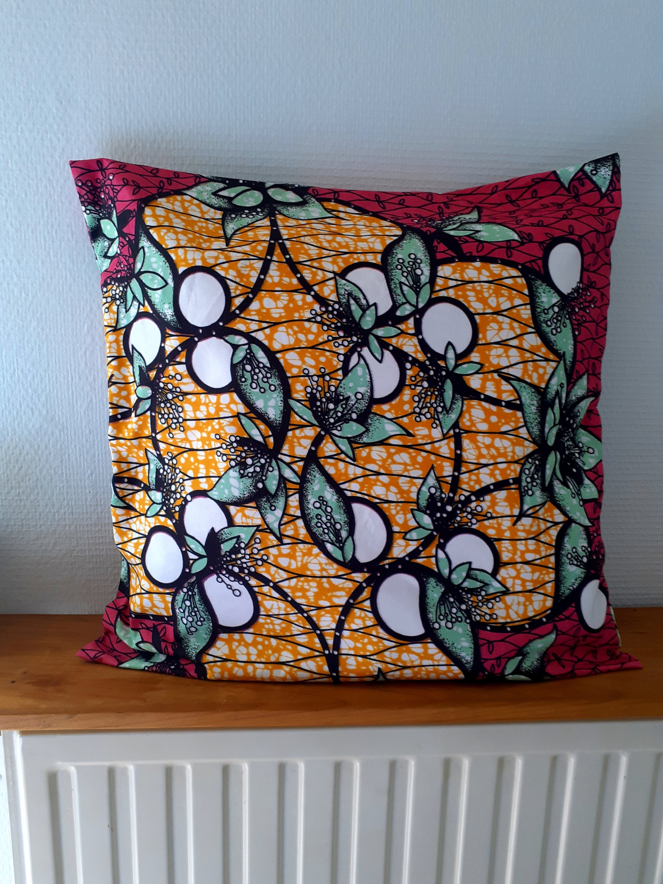 Housse de Coussin 50x50 Côté ou 20x20 Pouces en Wax Africain Batik Pagne Ethnique Rose et Orange