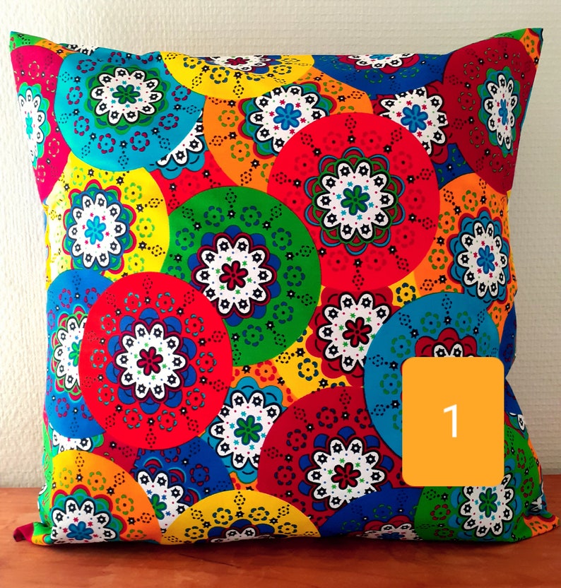 Plusieurs dimensions housse de coussin en wax 40X40 30x50 45X45 50X50 60X60 style africain fleurs de mariage Color 1