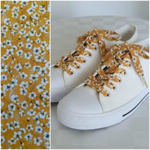 Floral print cotton shoelaces, small flowers