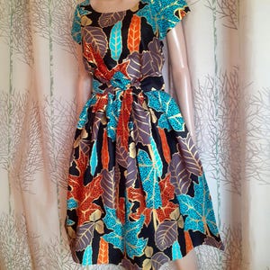 Plusieurs longueurs, robe en wax style africain feuillage, feuilles
