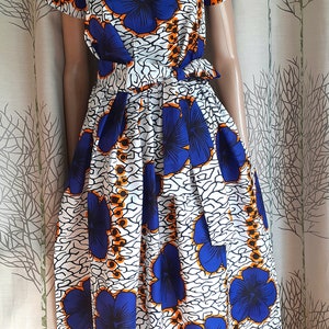 Several lengths, African style dress in wax cotton printed with large flowers, flared for weddings and ceremonies image 2