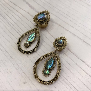 Brass Plugs, Gauge Jewellery, Stretchers, Plugs,BodyJewelry,Eyelets,Dangly Plug, Abalone Shell & Brass Teardrop Ear Plugs, 6mm
