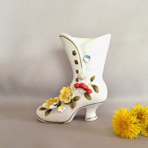 Porcelain trinkets, Antique porcelain shoe
