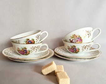 Tasses et soucoupes en porcelaine française