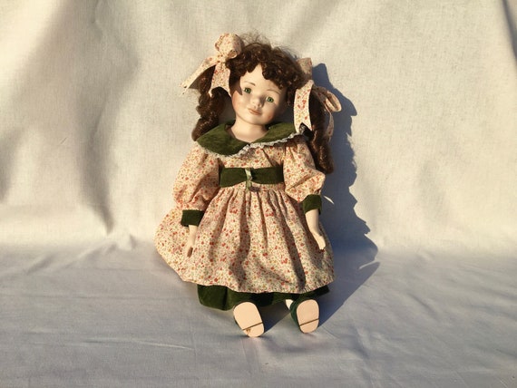 poupeé porcelaine collection