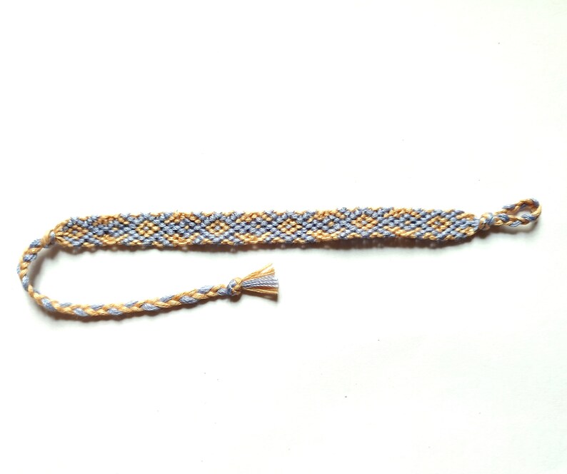 Friendship bracelet nazca pattern image 1