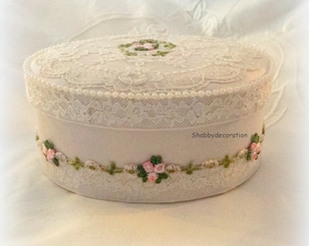 Jewelry box oval romantic shabby silk and antique lace