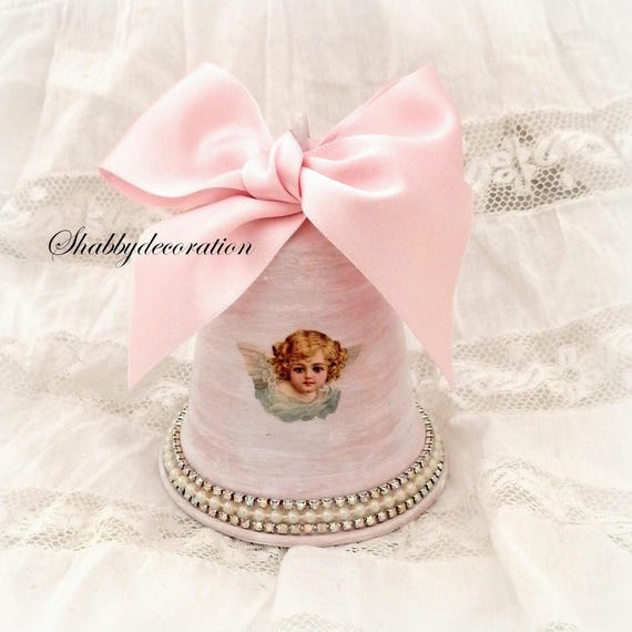 Cloche shabby chic rose poudré angelot, cloche décorative gros noeud en satin