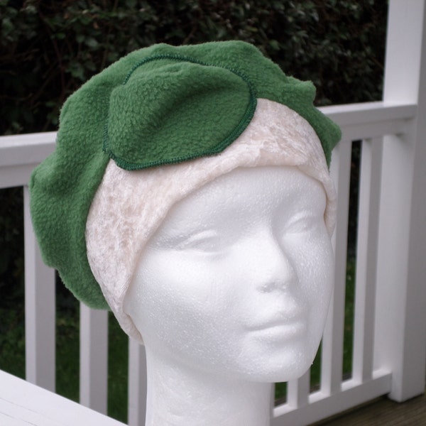 béret polaire vert et velours blanc cassé hiver