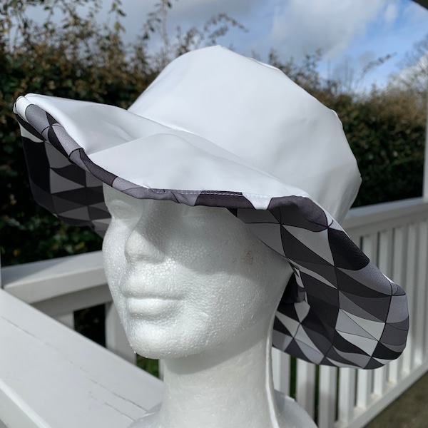 chapeau de pluie femme ete blanc