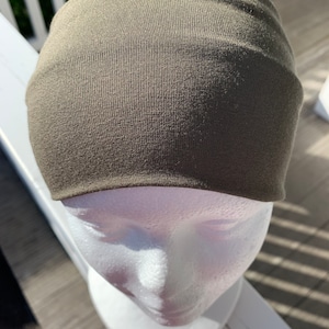 Khaki Stretchy Hair Band – Perfect for Sports, Yoga & Daily Wear