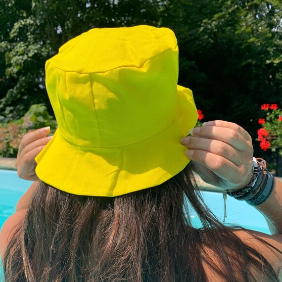 Neon yellow cheap bucket hat