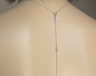 Collier et bijou de dos chaîne fine en acier inoxydable avec perles en cristal swarovski violettes M507