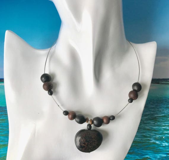 Seeds of the Caribbean Model M90 Donkey Eye Necklace - Etsy