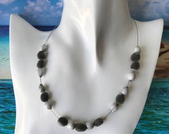 Collier en graines naturelles des Antilles , modèle Zanzibar M93