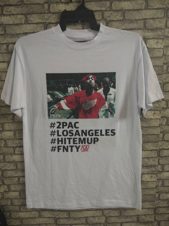 tupac shirt/hip hop/rappers/snoopdog