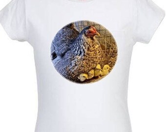 Women's T-shirt with hen and chicks