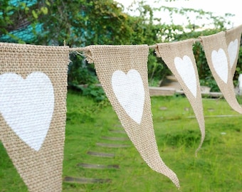Guirlande fanions décoration coeur blanc sur jute pour mariage