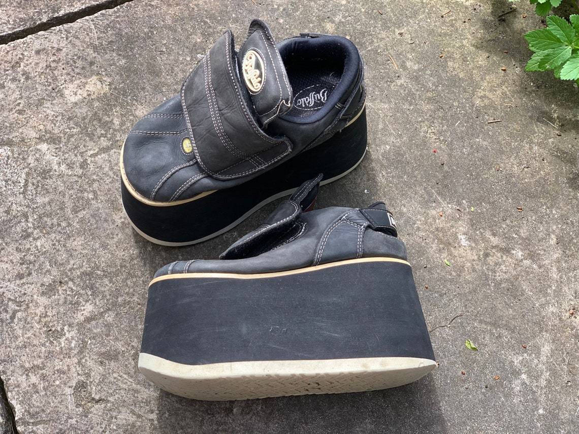 tower shoes discount code