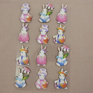 Embellissement sujets en bois : lapins de Pâques