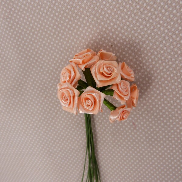 Fleurs en tissu : roses saumon , pour embellissement