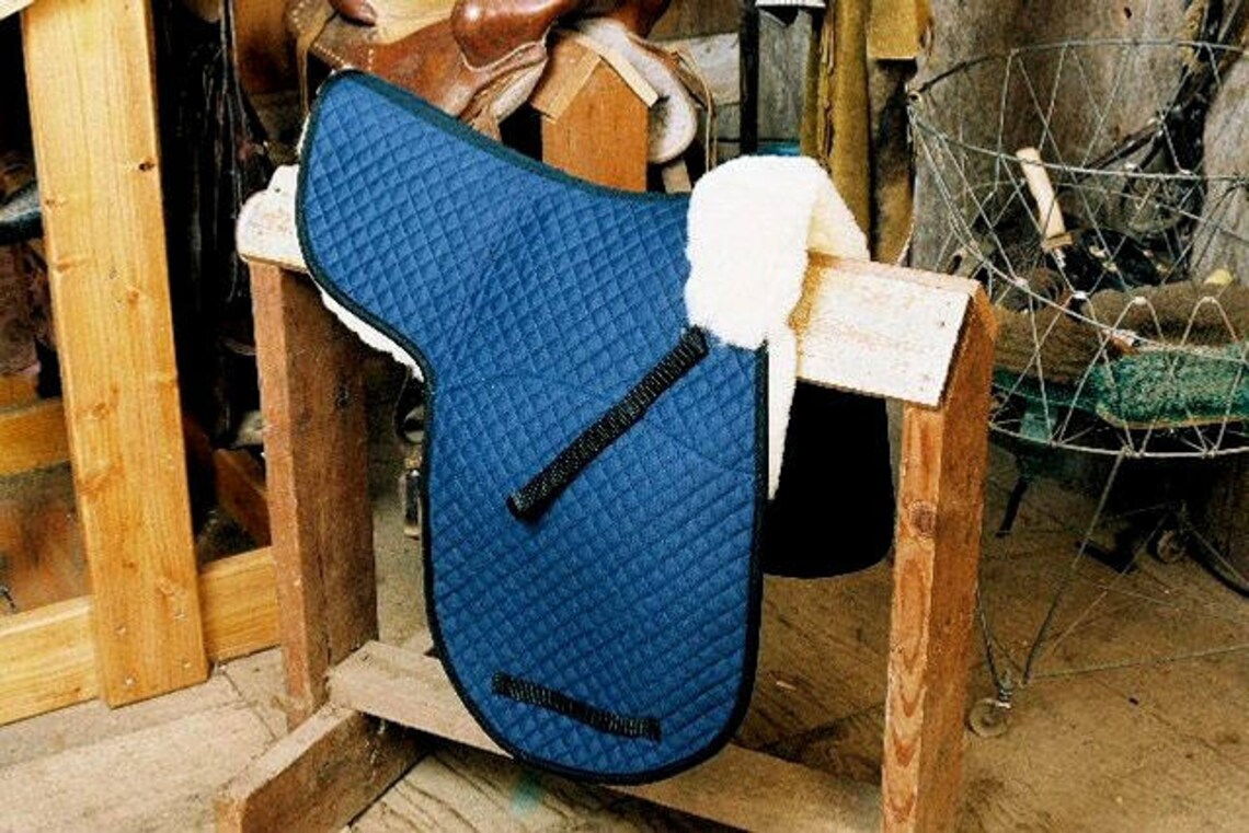 All Purpose Numnah Saddle Pads With Pommel Roll 3 Colors Etsy