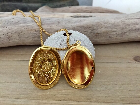 New gold deals locket