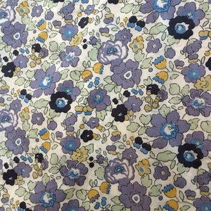 Liberty, Liberty fabric, Liberty BETSY, Liberty Betsy fabric, BETSY VERVEINE, Liberty print, Betsy gray, Betsy green, Fabric, sewing