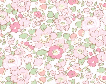 Peut inclure: Un fond blanc avec un motif floral rose et vert. Les fleurs sont de différentes tailles et formes, certaines ayant un design plus détaillé que d'autres.