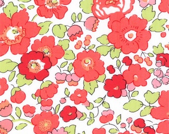 Liberty print fabric Liberty Betsy strawberry tagada pattern pink green color