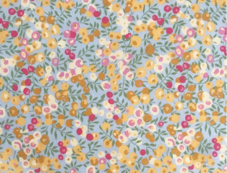 Tissu Viscose Imprimé Style Liberty Fleuri - 1.50m De Large (au Mètre)