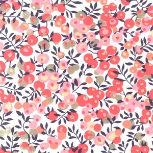 Liberty print fabric Liberty Wiltshire pattern Sweet peas candy floss color pink gray