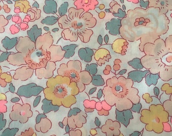 Liberty, Liberty Fabric, Liberty Betsy, Liberty Betsy Fabric
