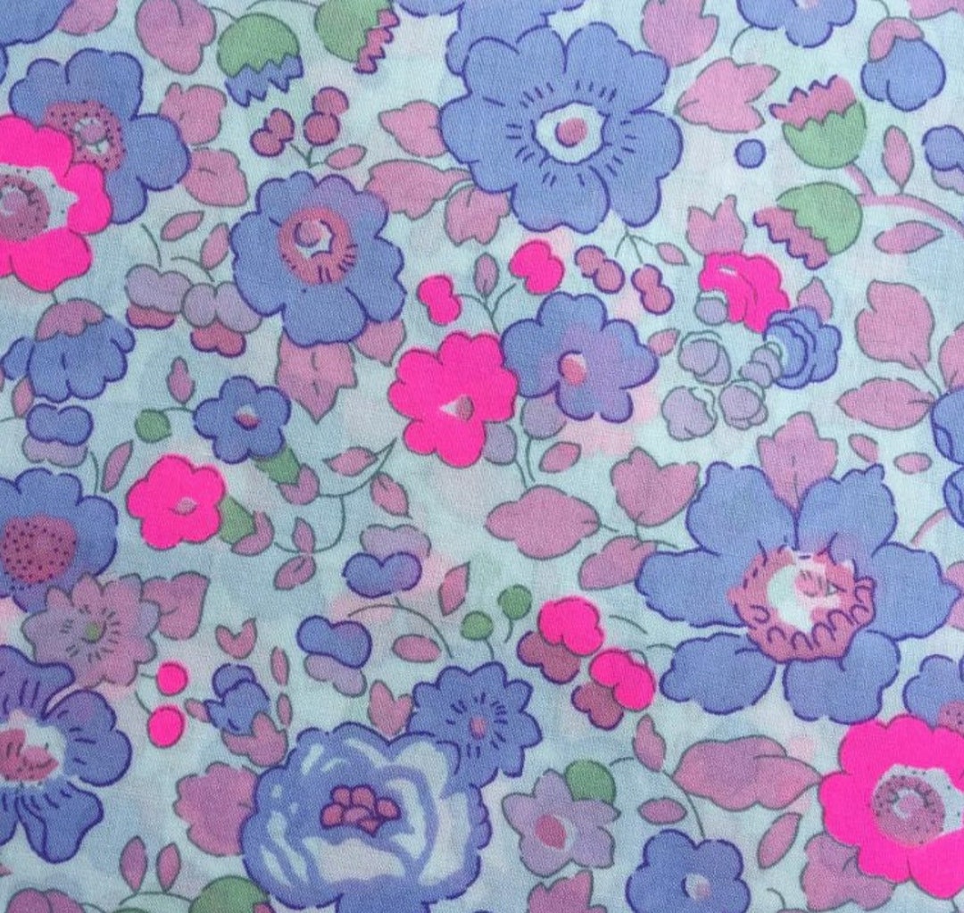 リバティプリント“ベッツィー　ネオンピンク・パープル”のシュシュ　ヘアゴム リバティ、リバティ ファブリック、リバティ BETSY NEON ネオン