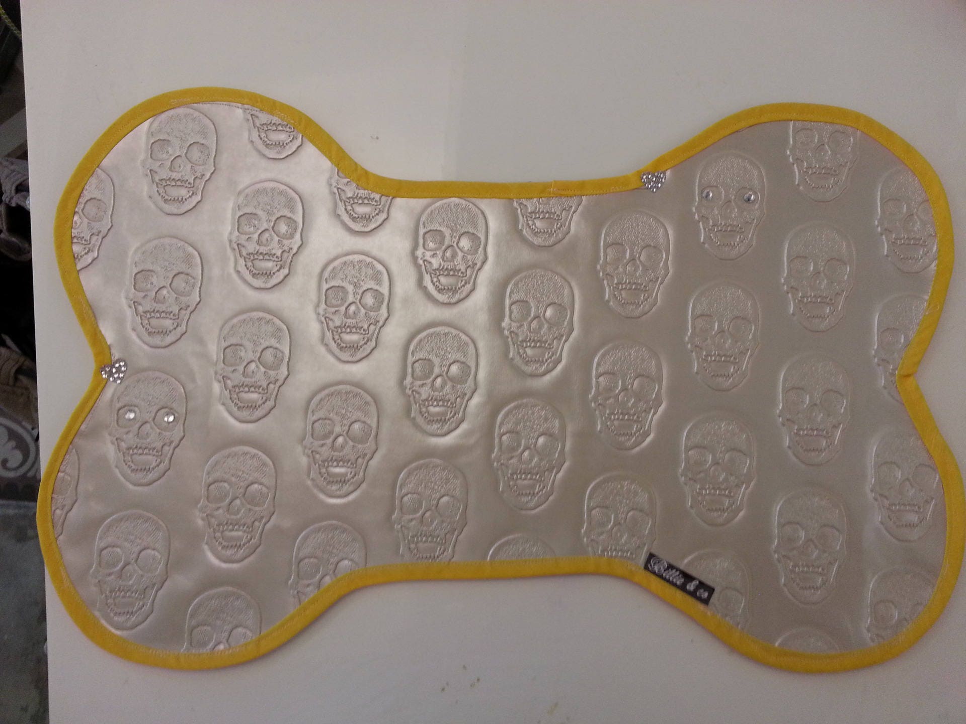 Set à Gamelles Pour Chiens ou Chats Motifs Têtes de Mort