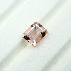 4.50Ct Natural Peach Morganite Gemstone: Octagon Faceted Jewelry Stone
