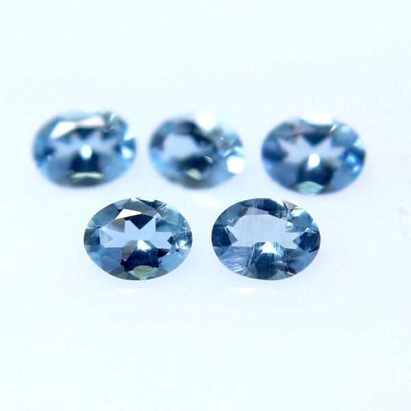 Natural Aquamarine Gemstone: Oval Faceted AAA+ Loose Gem (0.75 Cts, 4X3X1.80 mm)