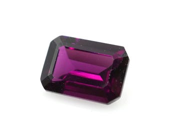 Rhodolite Garnet Gemstone: Octagon Cut, 4.50 Cts, Purple Garnet
