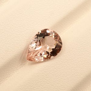 Natural Peach Morganite Loose Faceted Gemstone Pear Shape 3.00Ct Morganite Gemstone Jewelry Making Ring Size Gemstone