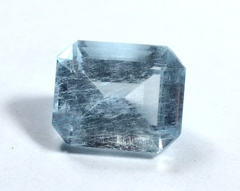 Aguamarina natural: Gema suelta facetada octogonalmente AA (4,10 cts, 11 x 9 x 6 mm)