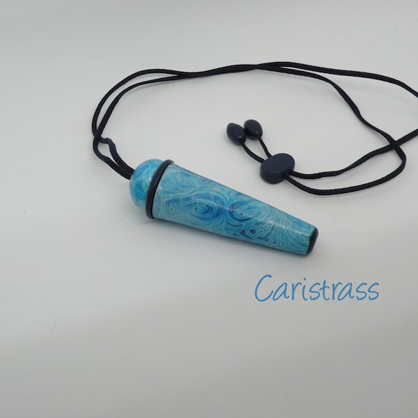 Collier inrô pastel bleu en pâte polymère