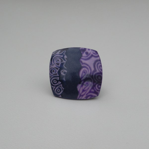 Bague carré en pâte polymère violette